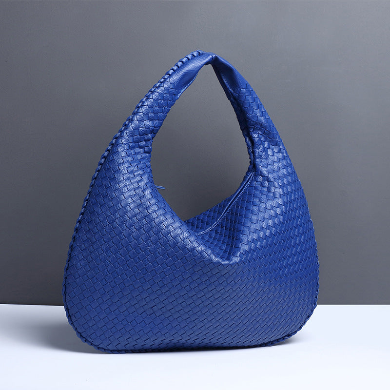 Crescent shaped women's bag hand woven hand-held dumpling bag fashionable single shoulder armpit bag